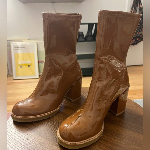 Stuart Weitzman Shoes - Stuart Weitzman Tan Heeled Boots